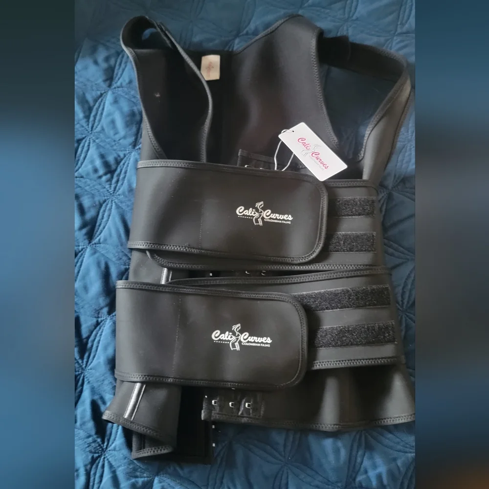 Cali Curves Waist Trainer - Picture 5 of 5